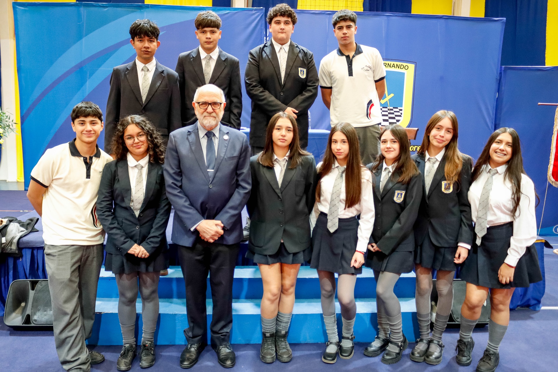 Gran Maestro dialogó con alumnos del San Fernando College