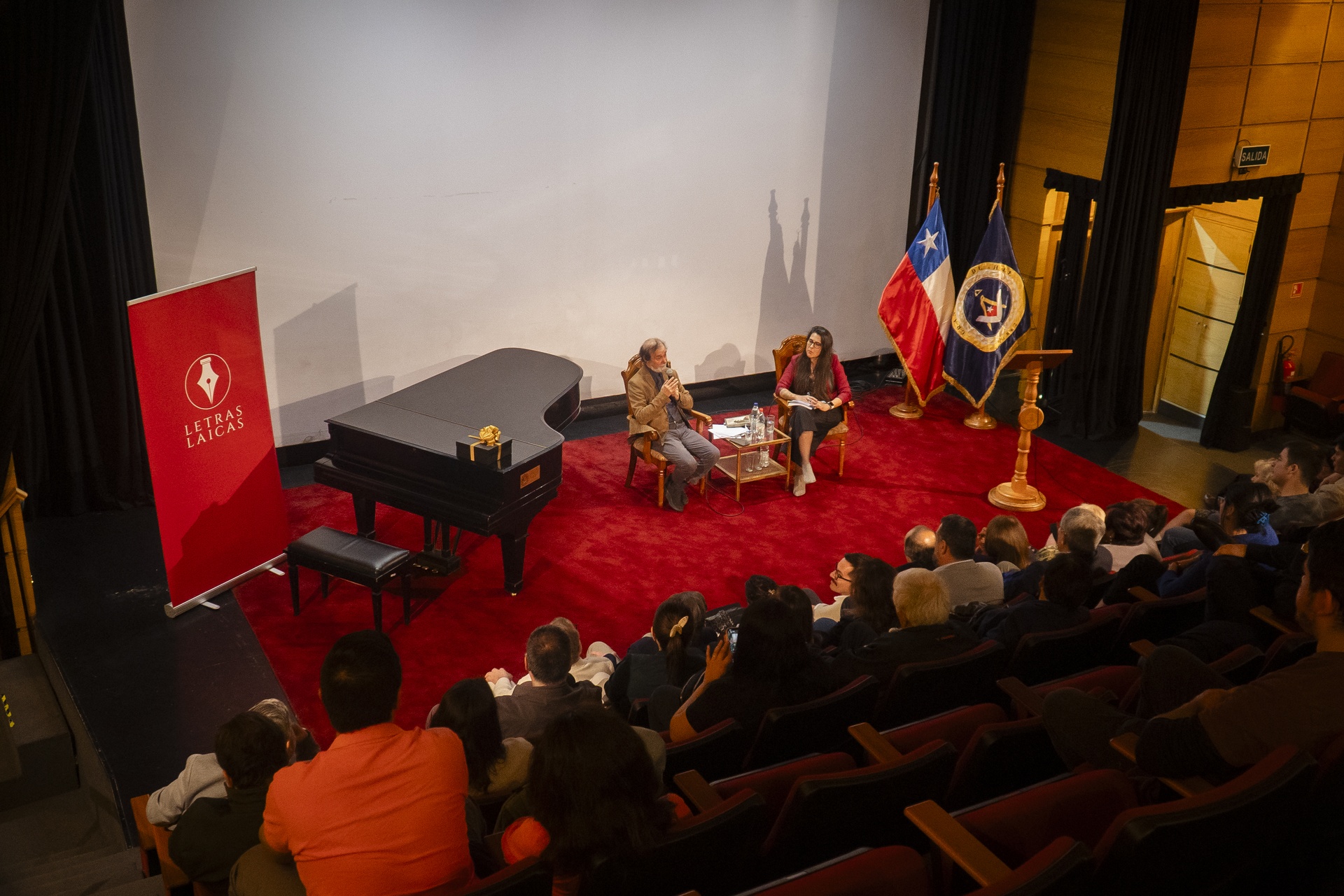 Gabriela Mistral es homenajeada por Letras Laicas