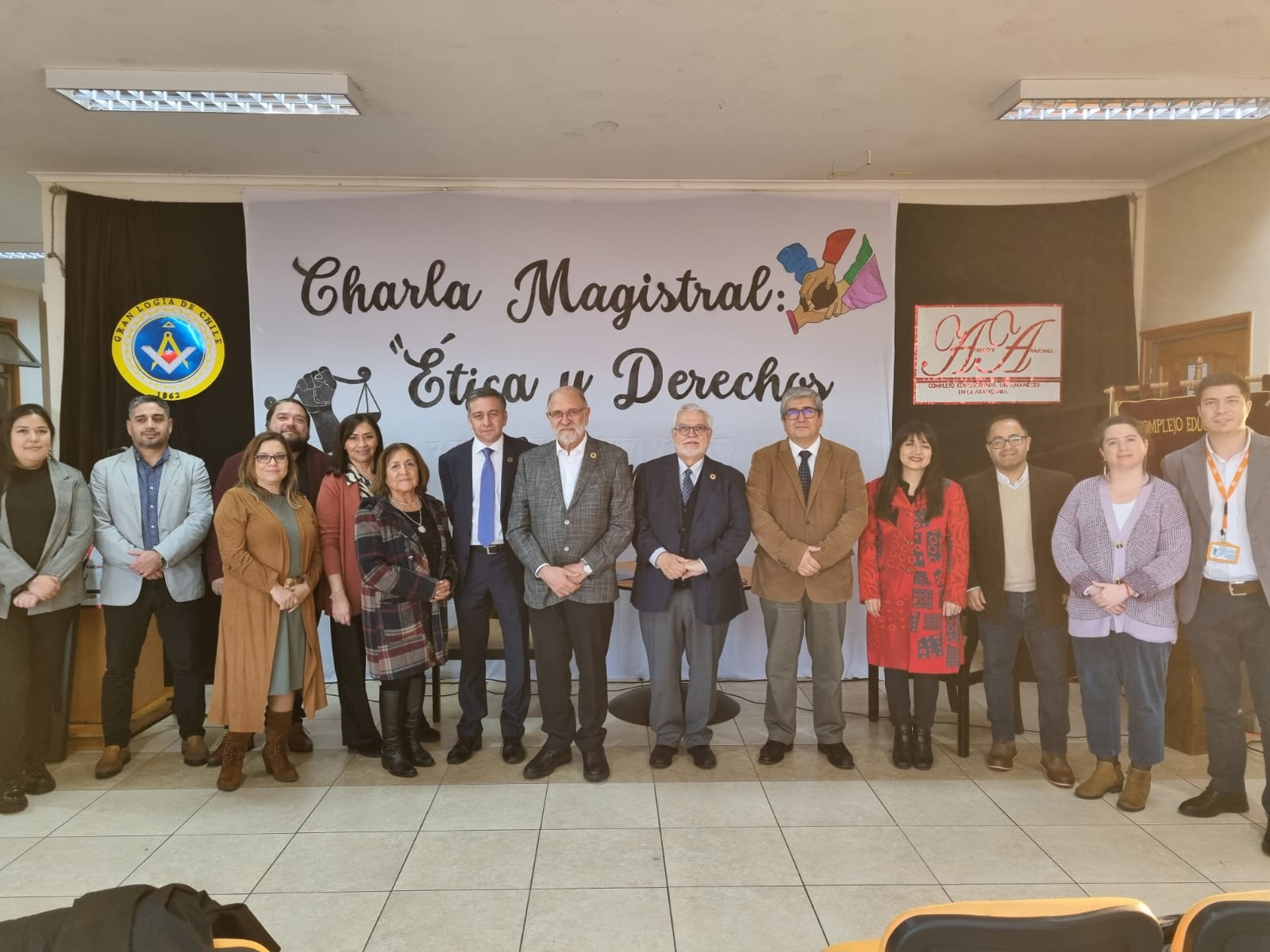 Gran Maestro dicta charla en el Complejo Educacional Amanecer en Temuco