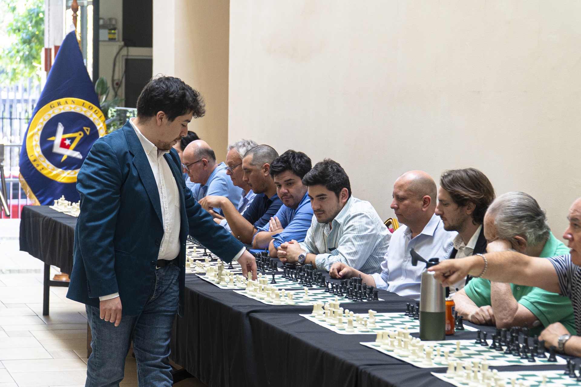 Simultánea de ajedrez reunió a más de 30 participantes en la Gran Logia durante las Cámaras de Verano 2026
