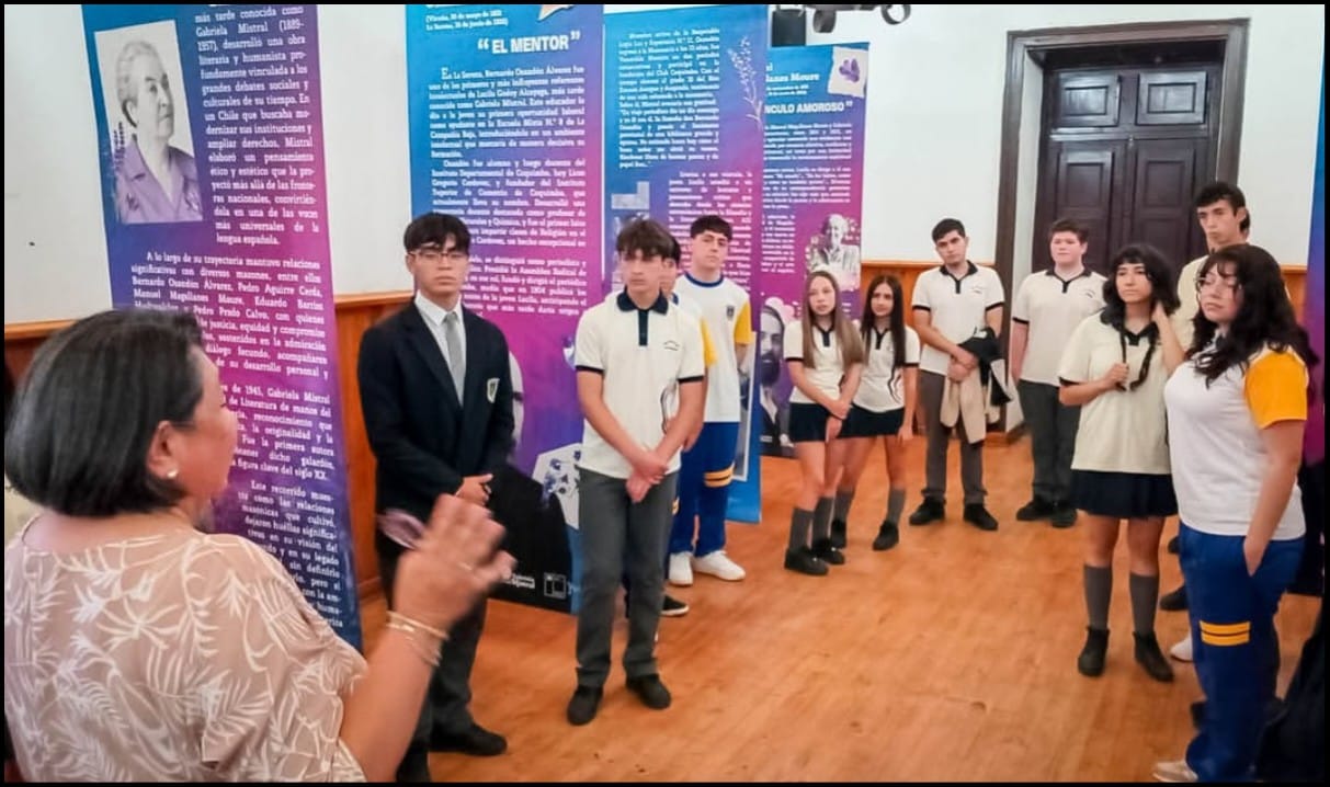 Exposición sobre Gabriela Mistral y su vínculo con la masonería se inaugura en San Fernando College