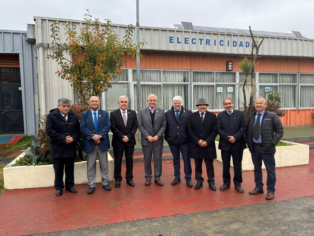 Corporación Educacional Masónica de Concepción recibe al Gran Maestro de Bolivia