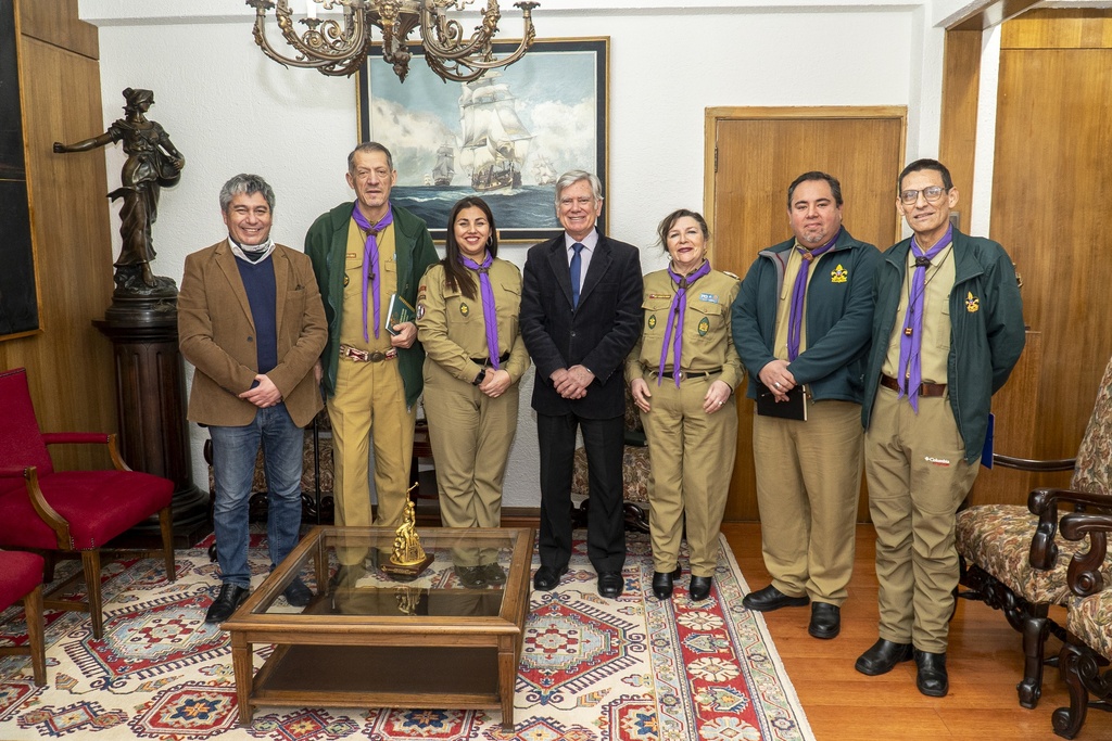 Delegación de Boy Scouts se reúne con Gran Maestro