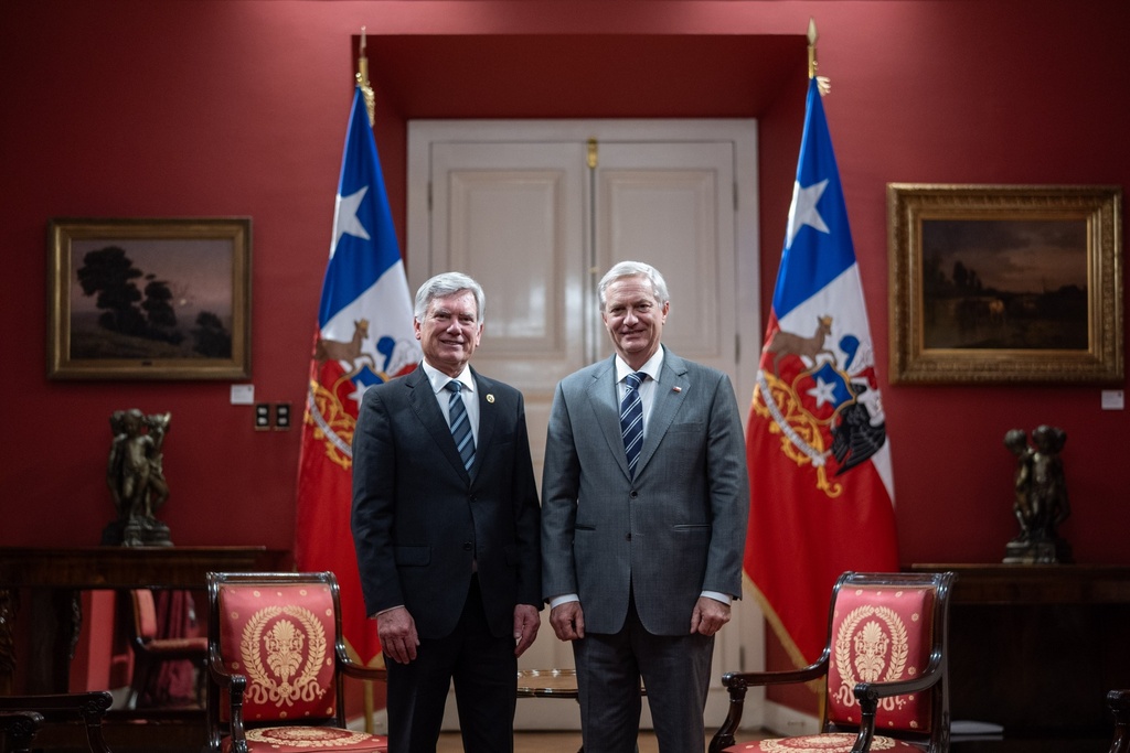 El Gran Maestro de la Gran Logia de Chile, Juan Eduardo Bordagaray, se reunió en el Palacio de La Moneda con el Presidente de la República, José Antonio Kast