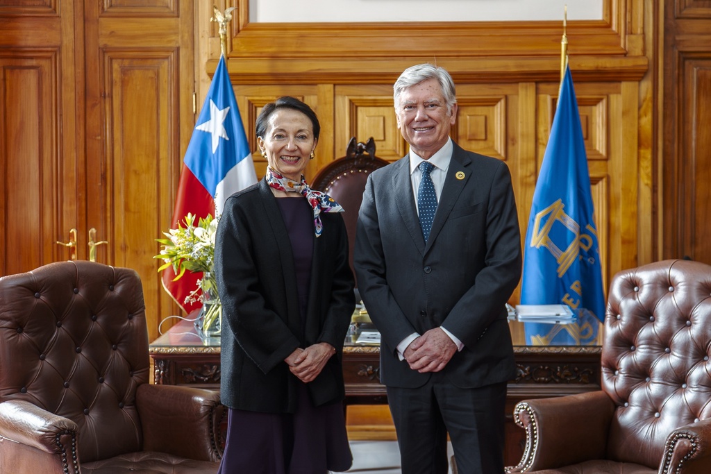 Gran Maestro de la Gran Logia de Chile sostiene encuentro protocolar con la Presidenta de la Corte Suprema
