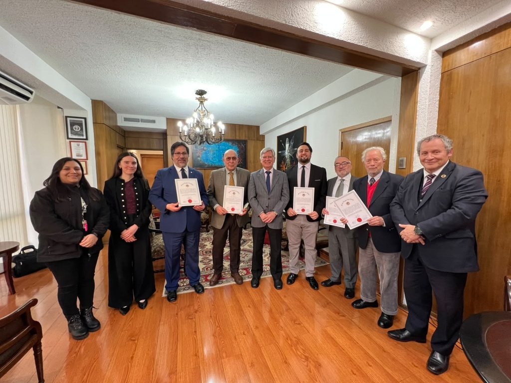 Escritores de la Logia Salvador Allende  aportan sus obras a la memoria bibliográfica de la Biblioteca Masónica