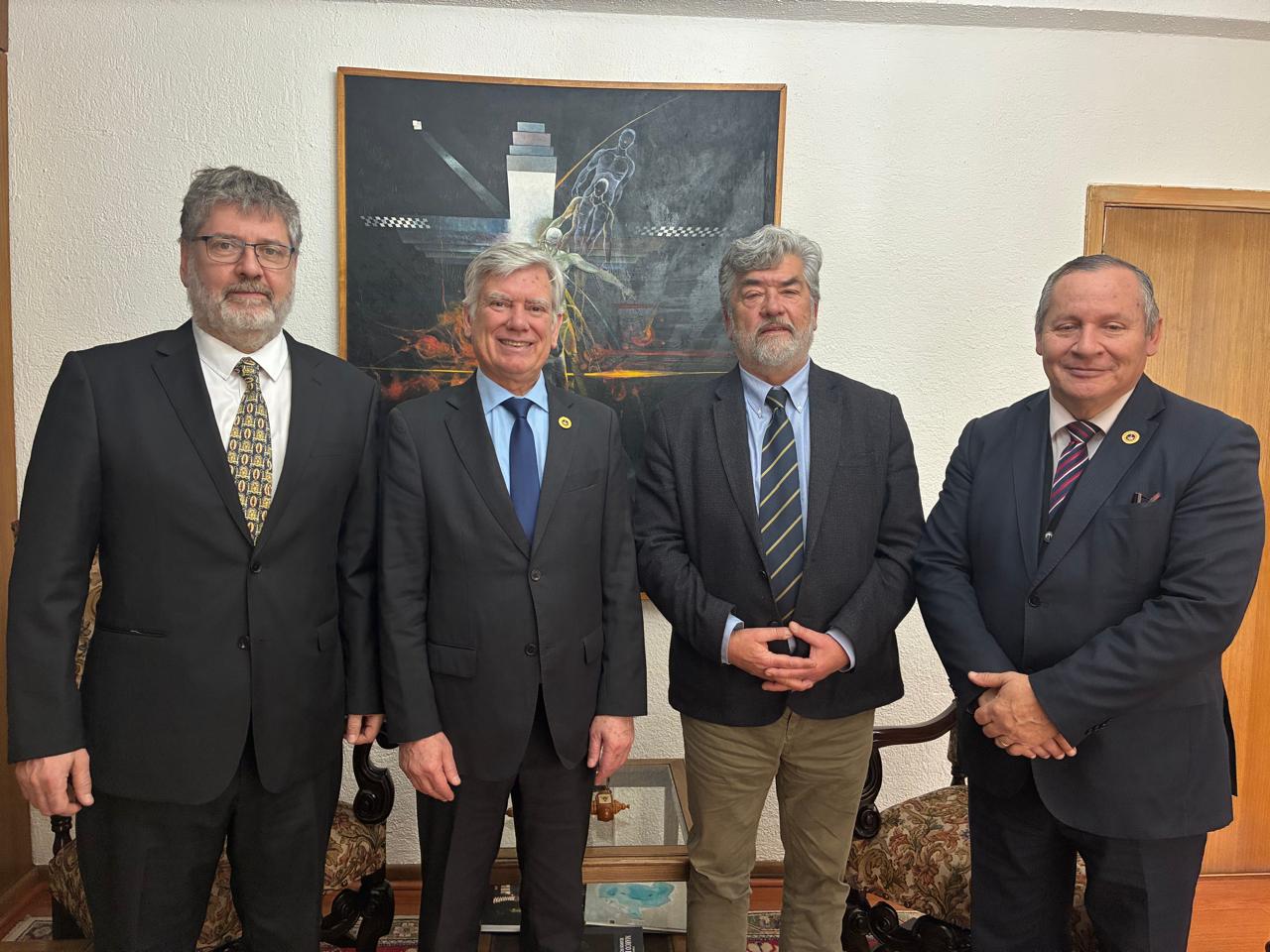 Director de Instituto Nacional de Derechos Humanos se reúne con altas autoridades masónicas