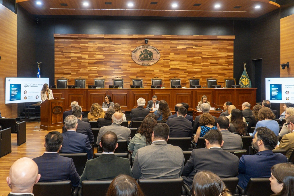 Tribunal Constitucional presentó libro sobre Inteligencia Artificial