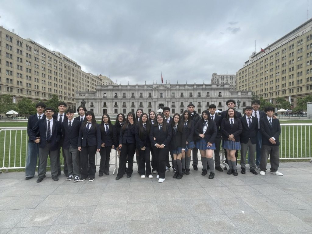 Estudiantes colegio Concepción Los Acacios obtienen el primer lugar en Encuentro de Educación Financiera